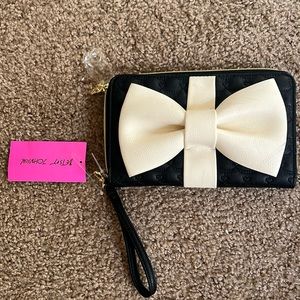 Betsy Johnson quilted wristlet